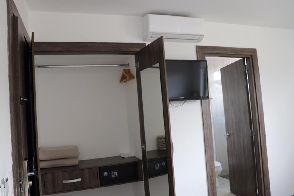 Hotel Santiago De Arma ริโอเนโกร ภายนอก รูปภาพ